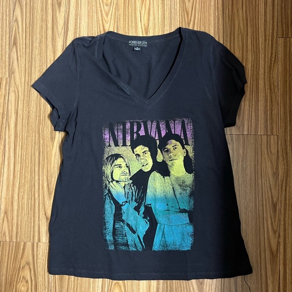 Nirvana v-neck shirt - Picture 1 of 4